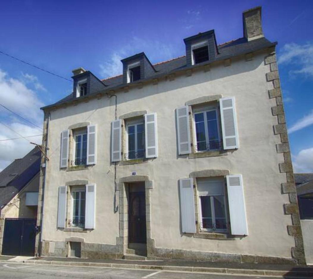 Le Quai 18 Bed & Breakfast Lesneven Exterior photo